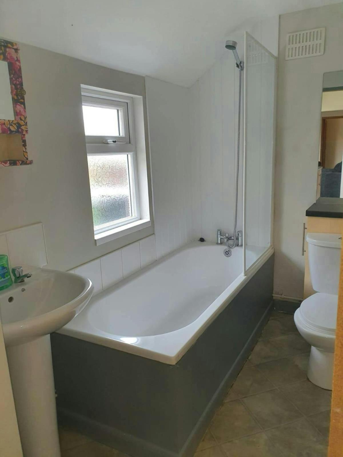 Beautiful House In Stoke Holiday home Audley